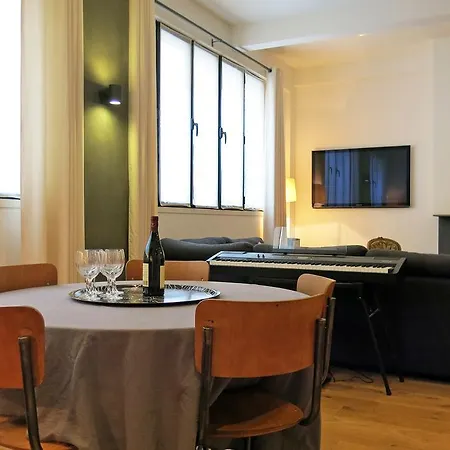 Loft Vinaigriers République * Parigi